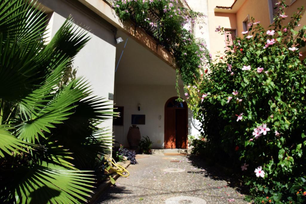 Artroom Garden Noto Kültér fotó